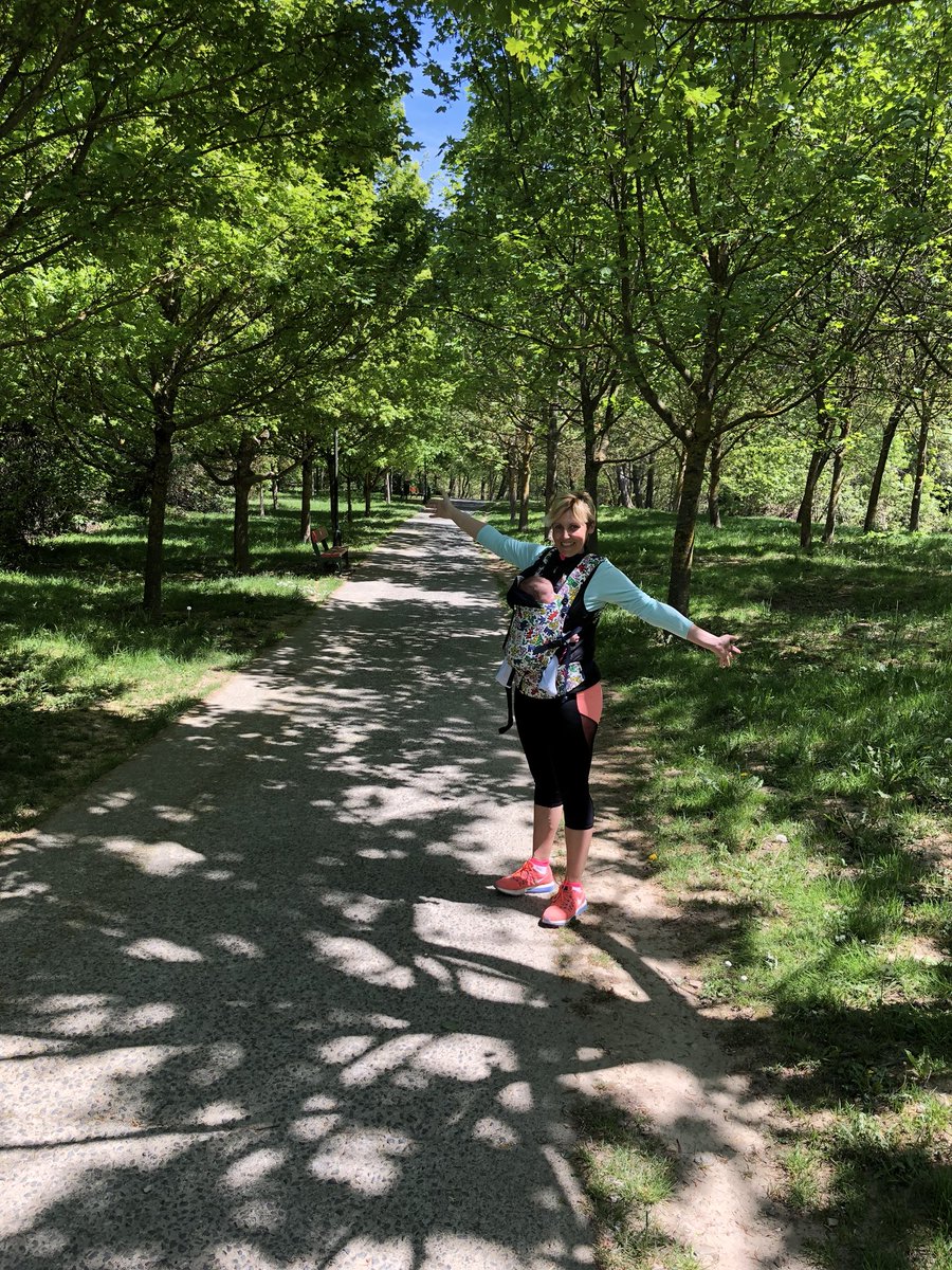 MDMDUE's tweet photo. Paseo de 8,6 km para @clubdelpaseo #moviendoelcucu hemos dejado las carreritas de momento, pero hay que moverse! #feryyo #mamiyfer #mamasanabebesano #porteo #cuantolequiero #pegaditos #andandoporpamplona y hoy con @fcaudepon #conquienmejor https://t.co/w2QEge2ETX