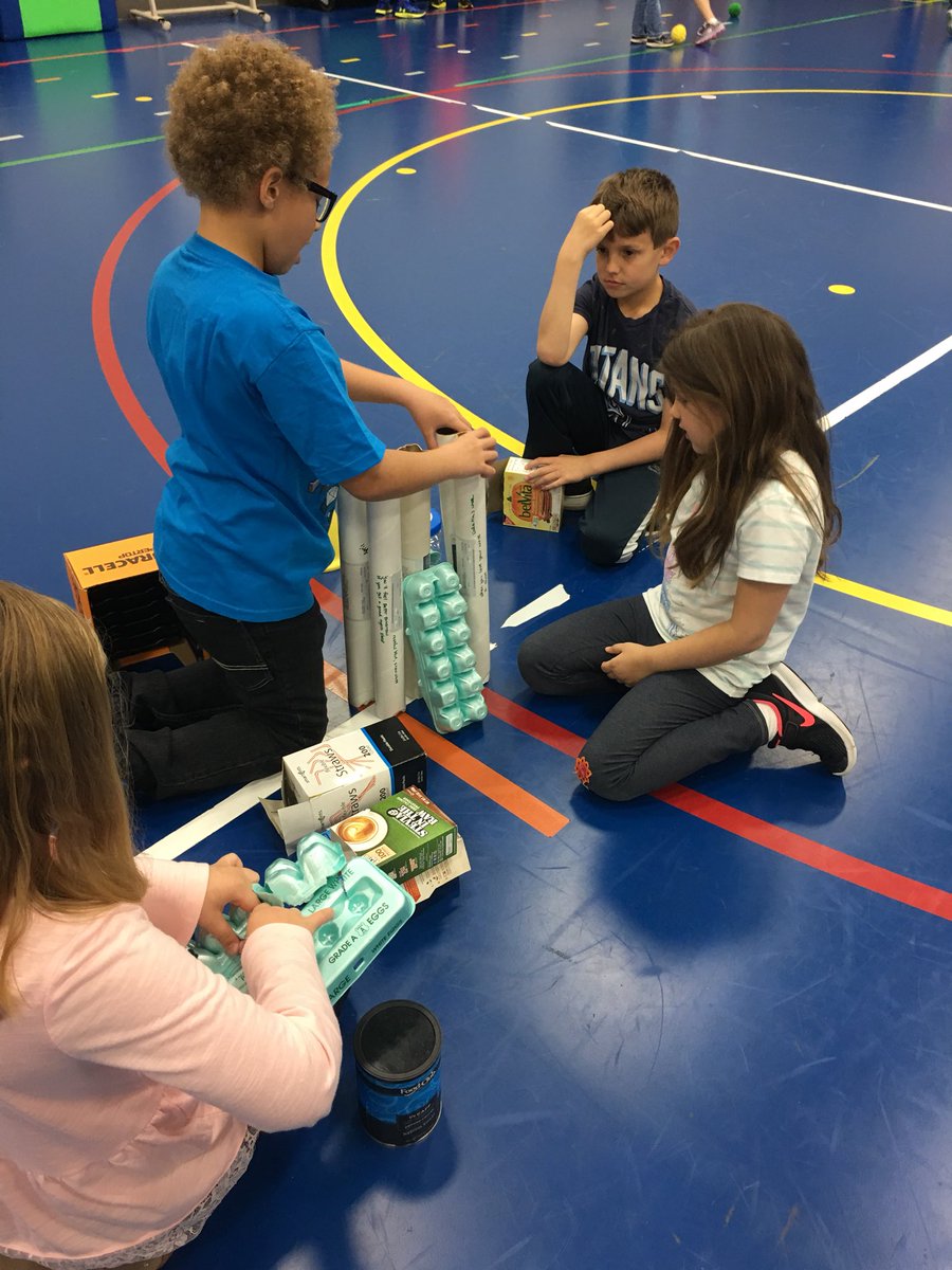 KCS_GWES_Arts's tweet photo. What are the 7 Wonders of the World? Patriots are learning about the Egyptian Pyramids during RACE day! #buildapyramid #mummyrelayfortwo #handsonlearning https://t.co/3TbGunhW51