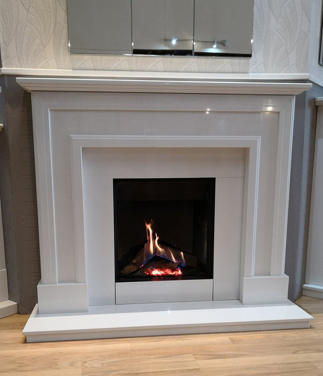 Fireplaces_No1's tweet photo. Check out the brand new @Drugasar_UK Global 55XT Cavity Balanced Flue gas fire with our bespoke fireplace suite, we think this is going to big hit! Showroom open until 5pm today and tomorrow #payday #fireplace #gasfire #DIY #livingroom #balancedflue https://t.co/P0uSUYtXiL