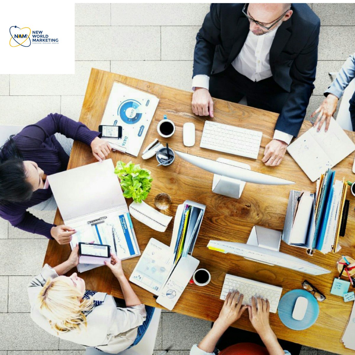 проектирование на компьютере. дизайн исследования. интеллектуальное рабочее пространство. рабочий стол маркетолога. Upwork com на русском.