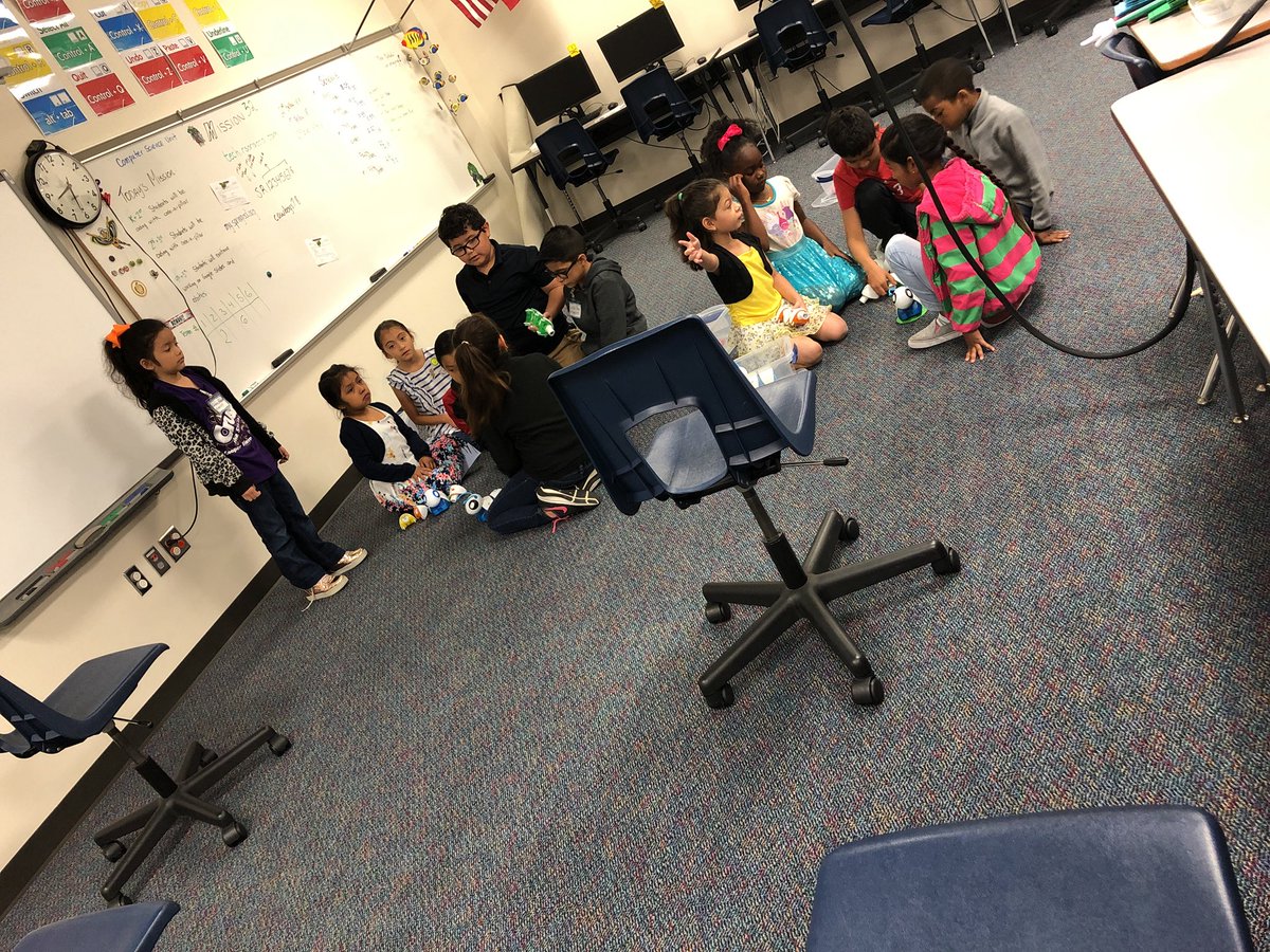 mr_soracco's tweet image. Code-a-pillar obstacle race! #Robotics #STEMeducation @FisherPrice #technologyclass
