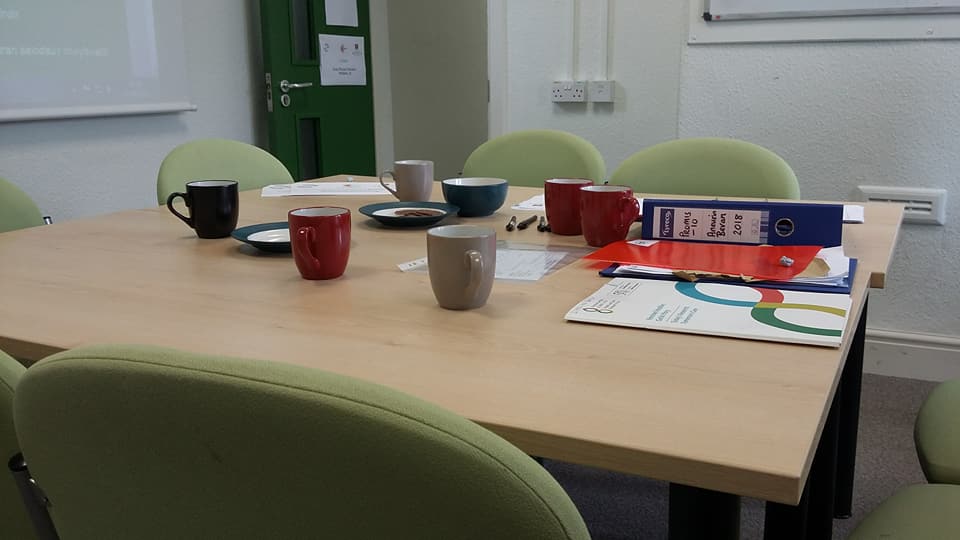 MICymraeg's tweet photo. Diolch i bawb ddaeth i gyfrannu i'r drafodaeth heddiw #grwpffocws #PROMIS10 #LLAIS #micym.org https://t.co/xREi46Husb