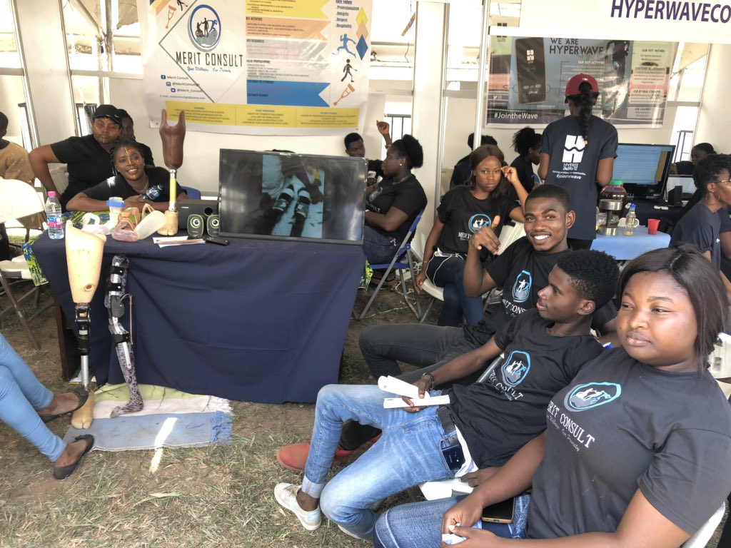 merit_consult_'s tweet photo. #ugbsentrepfair18 #UGBSoffical #meritconsult https://t.co/AyXC1RLYuj