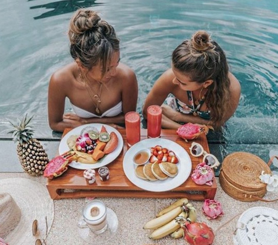 ShopRiffraff's tweet image. Reply Pics of you &amp;amp; ur bestie ⭐️