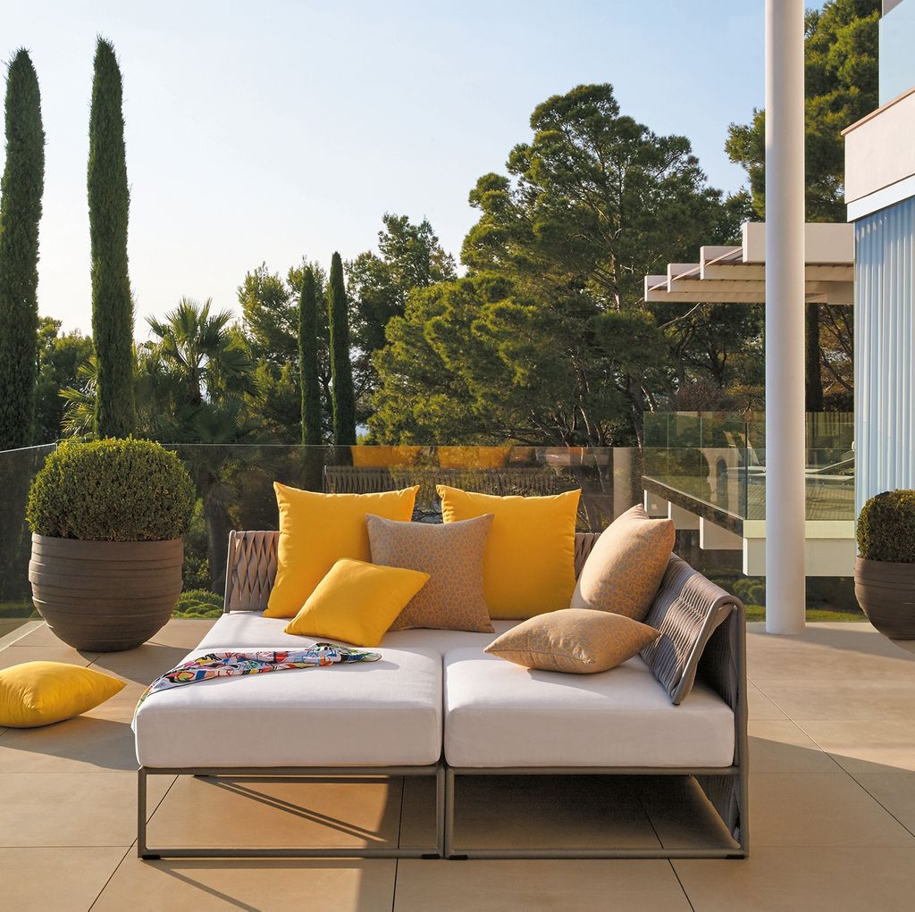 waltersnyc's tweet photo. KALIFE by #Sifas exudes originality &amp; elegance in woven polyester; the comfortable, inviting cushions are available in @Sunbrella fabrics #walters #waltersnyc #interior #exterior #interiordesign #homedecor #outdoor  #outdoorfurniture #hospitalitydesign #hospitalitydesigner https://t.co/1HcnTqDoyW