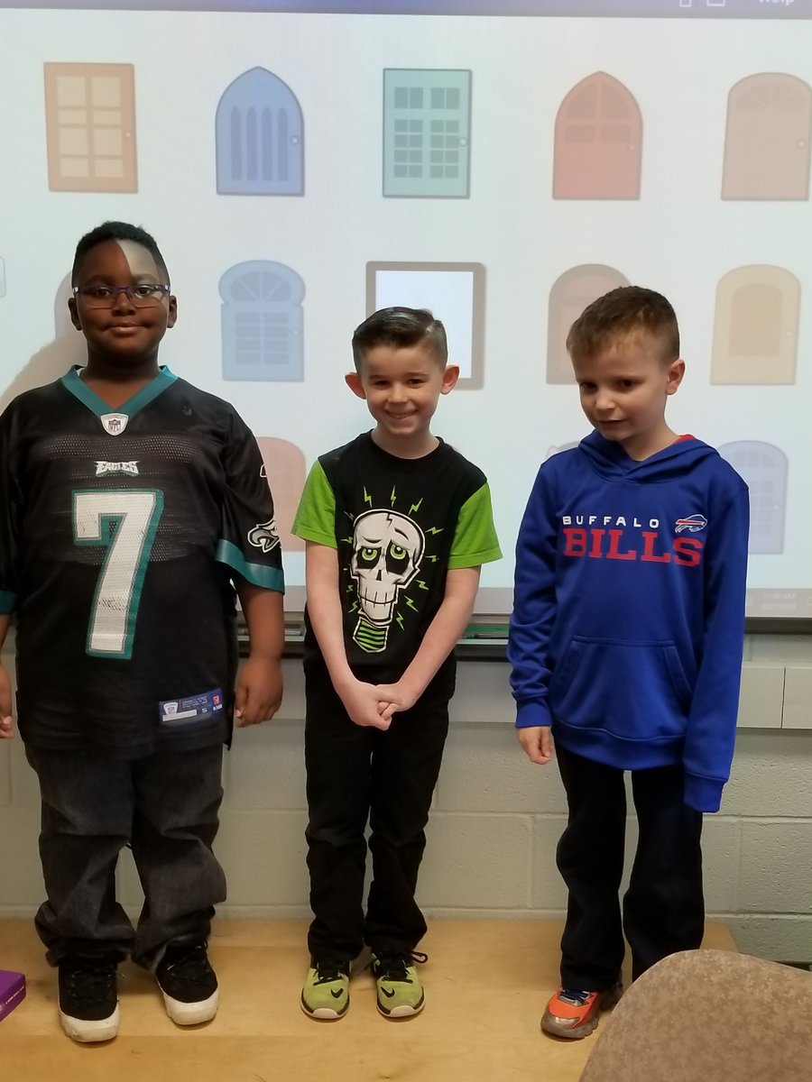GCDisneySpeech's tweet photo. Working on auditory memory skills on Hearbuilders Auditory Memory computer program. Looking for Dr. Forgetsit! What door is he lurking behind? #auditorymemory #hearbuilders #WDS50 #GCPride https://t.co/GnvjHx34wn