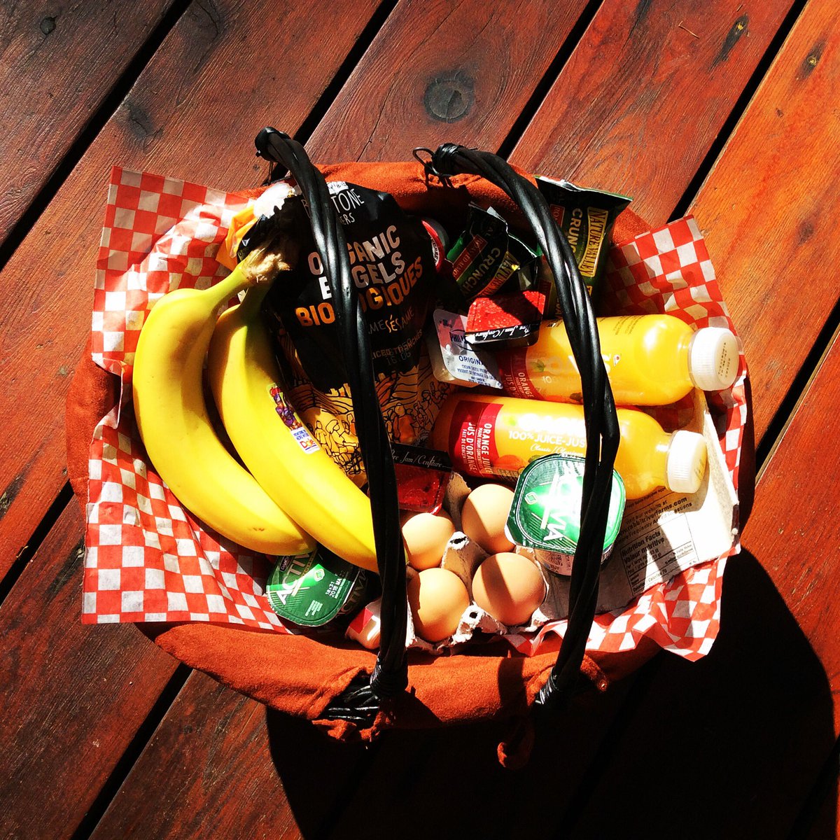 PaintedBoat's tweet photo. Introducing Breakfast Baskets at Painted Boat Resort.  For details on our limited time bed and basket promotion, view https://t.co/r1kBMFhy6r. #bedandbreakfast #penderharbour #madeirapark #SunshineCoast #coastdining #bcgetaways #FreshBreakfast #healthylifestyle https://t.co/zZxm7AmCbX