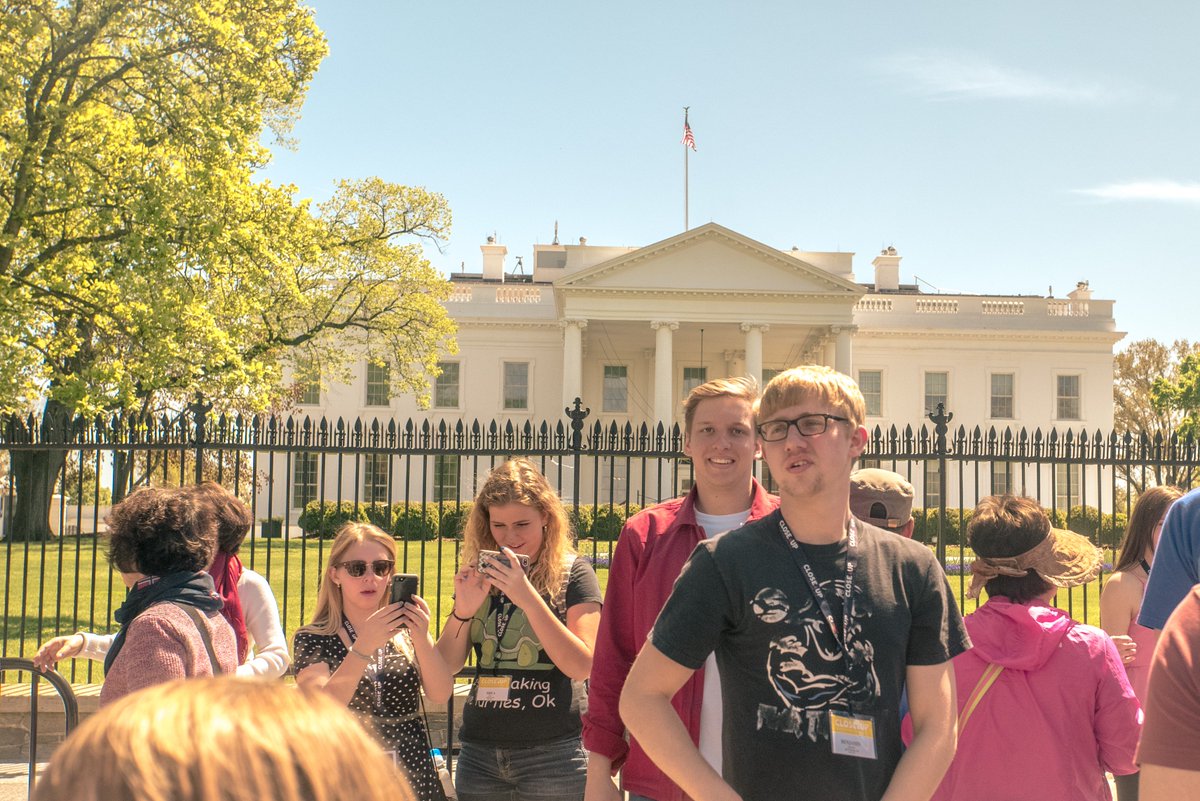 george E Z R A tweet media