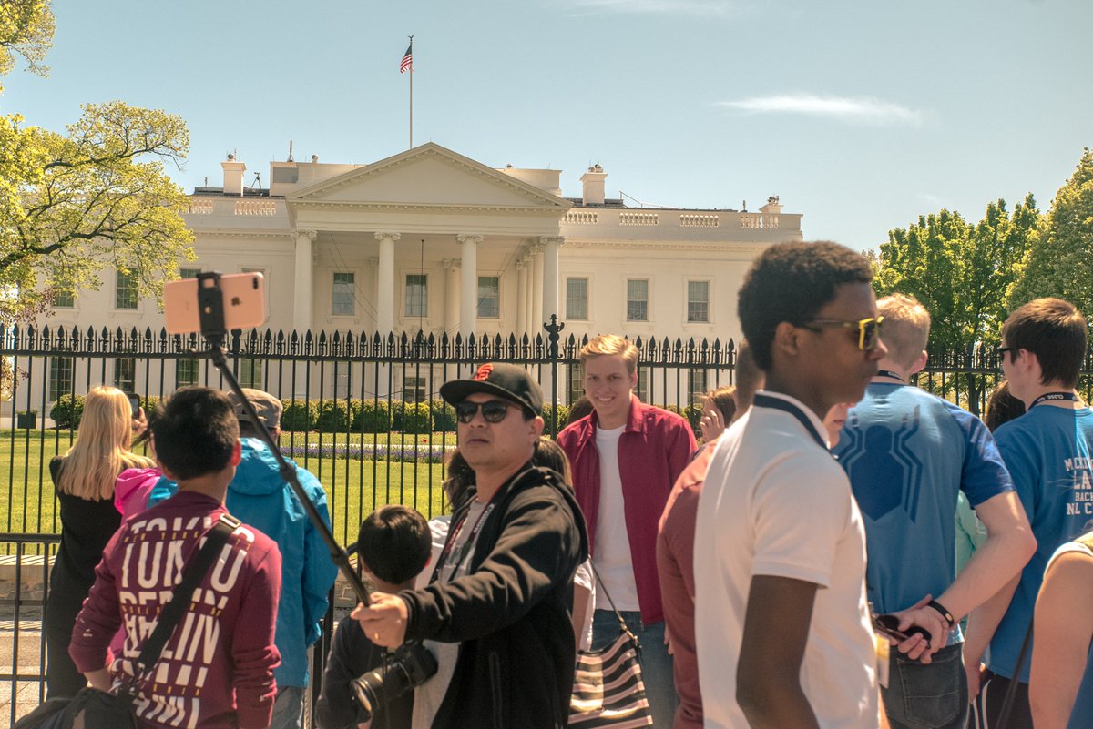 george E Z R A tweet media