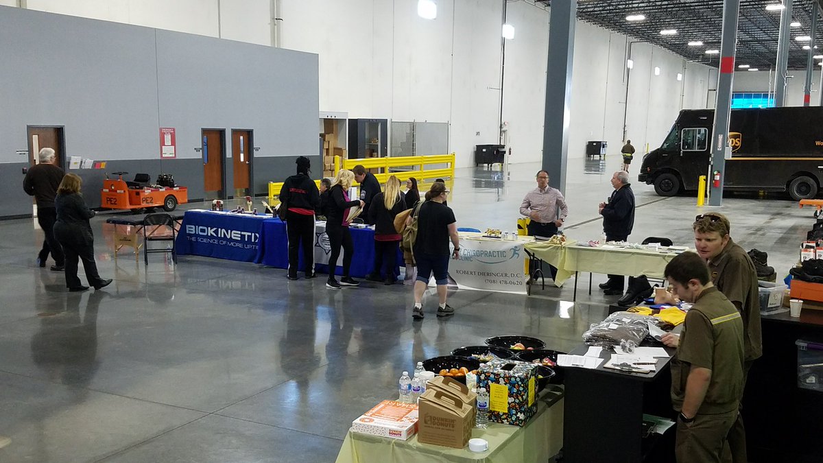 UPSLockport's tweet photo. Lockport's first Safety Fair was a success!! Lots of insightful information on various topics regarding health &amp; safety.  Thank to all the vendors &amp; everyone that participated! #UPSers #SafetyStrong https://t.co/g014zRclKd
