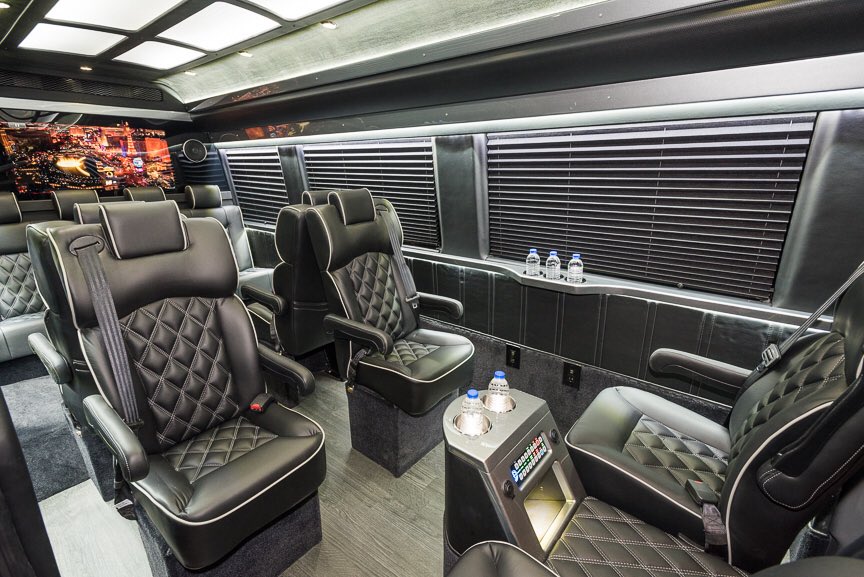 fivewestchauffe's tweet photo. It’s Official Fivewest Chauffeur is in ATL! Yes we have Luxury Chauffeur Services in Atlanta🕵️ 🚗🚗🚗🚗#mercedessprinter #cadillacescalade . We are in Atlanta, Chicago, Los Angeles , New York and Orlando FL! For Booking ☎️877-955-6997 #fivewestla #fivewest_chauffeur https://t.co/6cwr4mbaVs