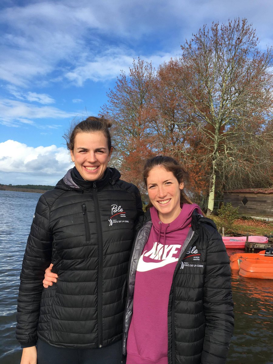 AvironCnarouen's tweet photo. Suite aux très bons résultats d'Adèle Brosse et Camille Loisel aux Championnats de France Bateaux courts, nos 2 rameuses de @Rouen sont sélectionnés en équipe de France -23 ans ! 💪
Elles sont actuellement en stage féminin national à Soustons !
#teamcnar https://t.co/xOyH6nyffH