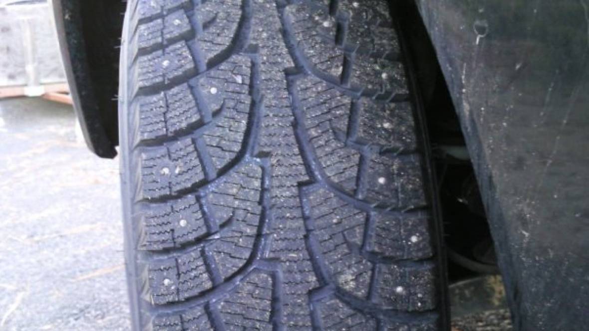 .@ServiceNL_ says Mon., Apr. 30 is the last day to have studded tires removed from vehicles. Under the Highway Traffic Act, studded tires are only permitted from Nov. 1-April 30 each year. The Minister can extend the deadline in case of bad weather.  #nltraffic