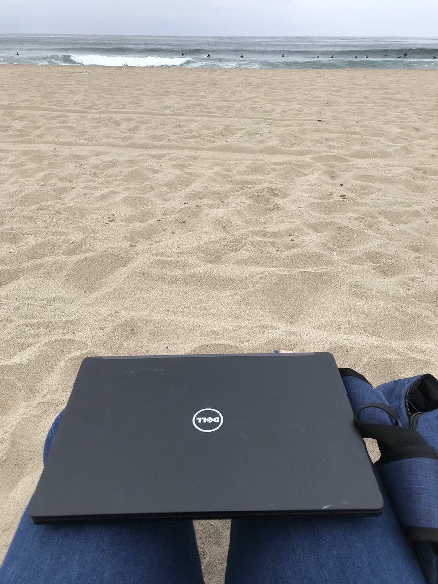 thesusieg's tweet photo. Today’s office ain’t too shabby. #remotework #flexwork #onthegopro #workanywhere #delltechworld https://t.co/pF4gGZQNv1