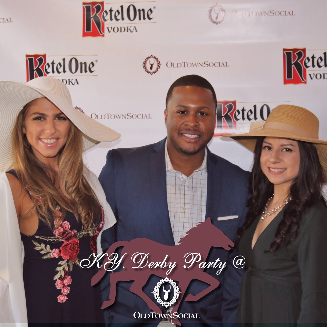 Get your hats and suits ready! It’s the Derby at Old Town Social on May 5th! Tickets at: gce.hastickets.com/KYDatOldTownSo…
👒
👒
👒
#gce#derby#derbyday#kyderby #kentuckyderby#oldtownsocial #oldtownchicago#chicago#chitown #chicagolife#chicagoevents #kentuckyderbyparty#chicagobars #dayparty