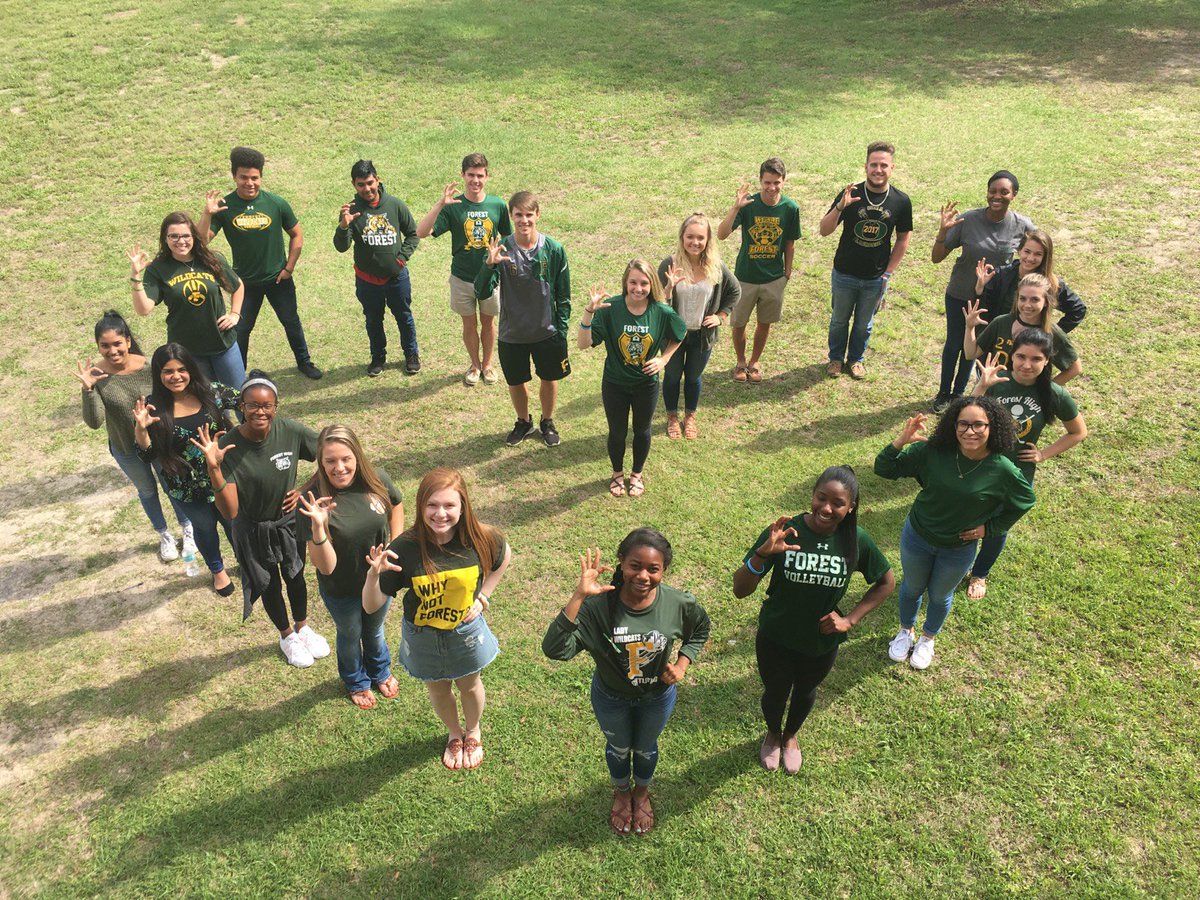 mama_crawf's tweet photo. HOSA is #ForestFriday Congrats on a 100% pass rate for your EKG certification!! @FHS_WildcatLife https://t.co/IosFPWCtkw