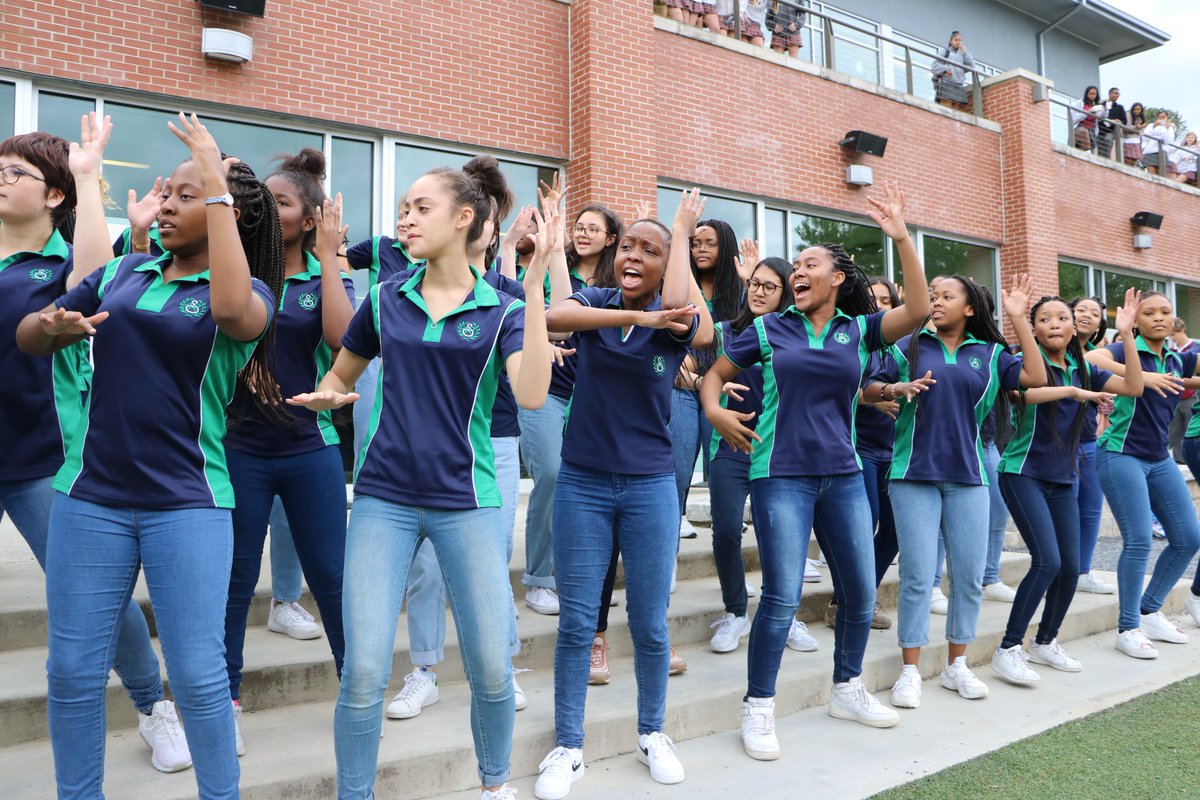 HIESbears's tweet photo. On Wednesday, April 25, the Roedean Girls Choir wrapped up their U.S. tour at Holy Innocents' Episcopal School. #HIESglobal #RoedeanChoir https://t.co/vXCzWQz4M7 @RoedeanSchoolSA @r0undsquare https://t.co/gGodfGgjiw