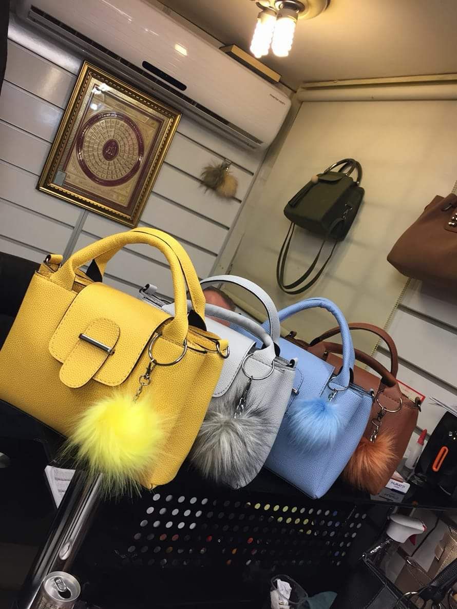 dhtfashion's tweet photo. Get them for 7k per one
Classy for Unique Females.
#Thinkfashion #Thinkwumsquare #Classybag #bags #trendybags #uniquefemales https://t.co/e4CpiItjpA