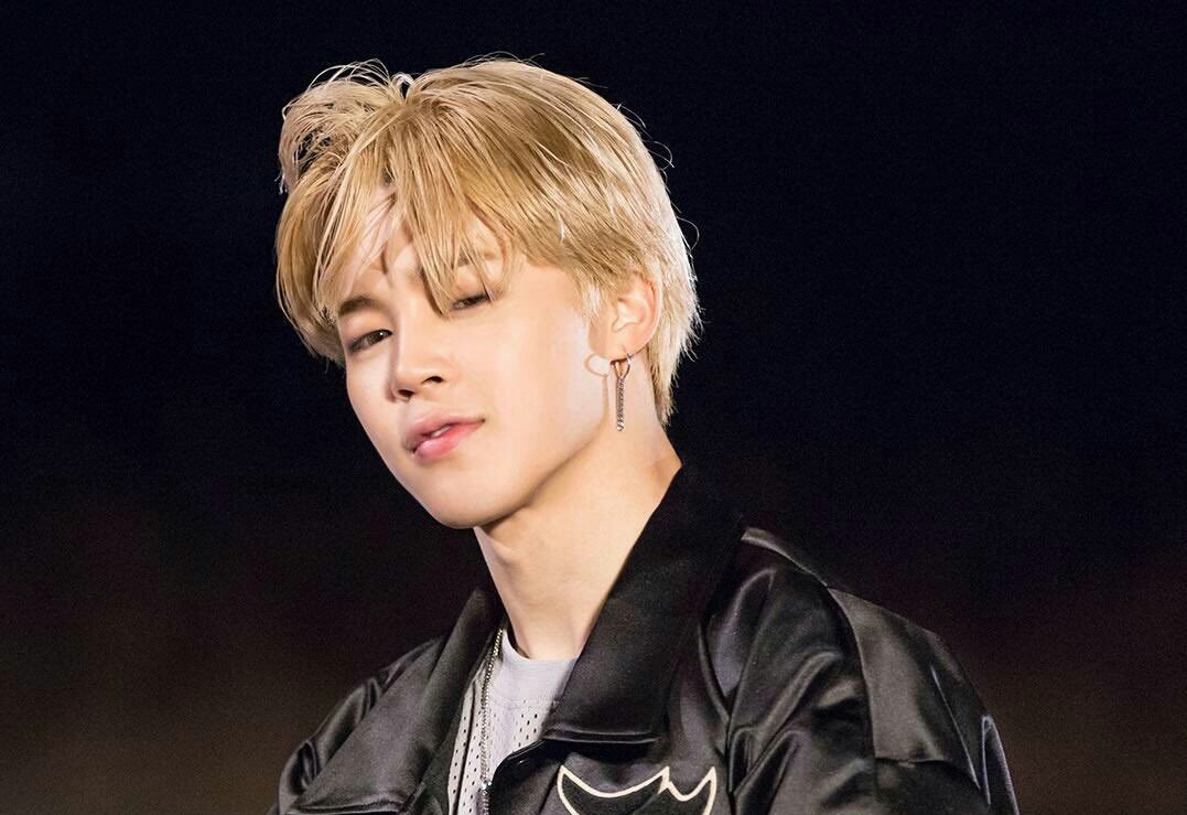 wthparkjimin's tweet photo. WHERE IS THIS FROM?? https://t.co/X9ZPT6uFu5