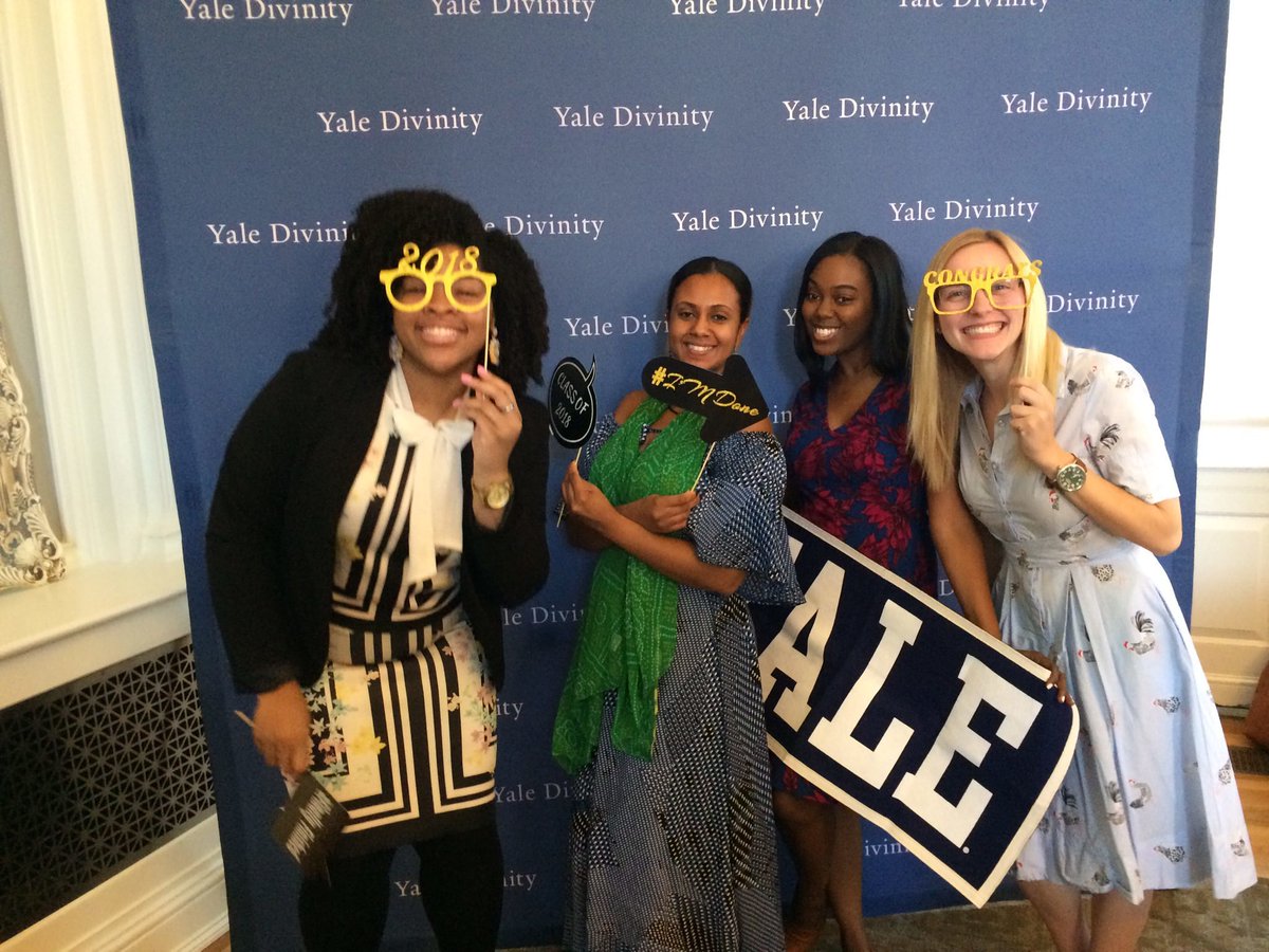 YaleDivSchool's tweet image. Scenes from last night’s Class of 2018 reception. #ClassyClass! facebook.com/yaledivinitysc…