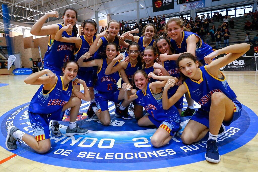 gemmatatay's tweet photo. Just avui fa un mes d’un partit , d’un moment, màgic ... #persempre #semis #planetamini2018 #catalunyaBQ 🔙❤️ https://t.co/keowrkBz0z