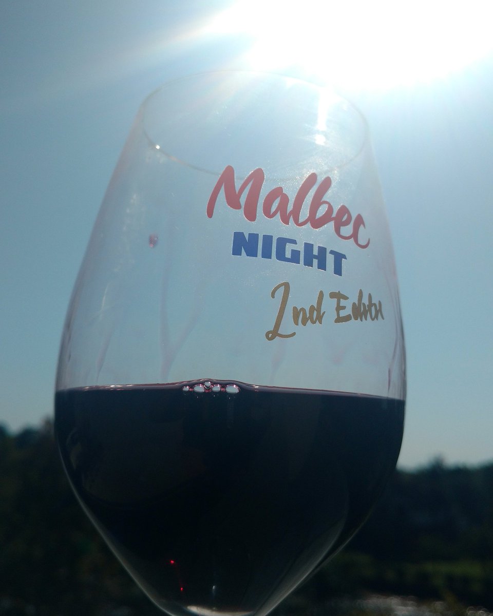 vinosalrio's tweet photo. Hoy el sol salió para todos.
Esperemos que el clima nos acompañe mañana !
Cualquier modificación lo estaremos informando 🍷🍷☀
#Nordeltamalbecnight2nd #celebrandoalmalbec #Chilliproductora https://t.co/e7MGAV9s3a