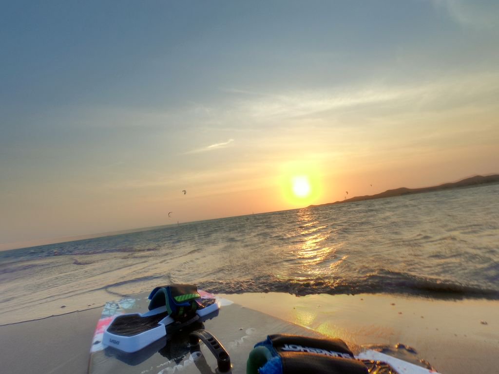 activitybean1's tweet photo. Cabo de la Vela is one of our favourite #Kitespots, great community, great wind and great flat water! 
.
.
#Kite #Kitesurfing #Cabodelavela! #experience #activitybean #beachlife #sustainable #dowhatyoulove #kiteboarding #kitelove #kitepro #kitepassion #slingshot #slingshotsports https://t.co/BD3jBdGrFB