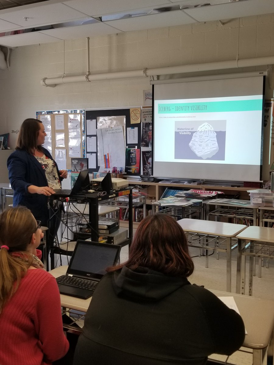 ugdsb's tweet photo. MT @ArbourVista: Jessica Rowden, @ugdsb Equity Lead, is helping us unpack and connect identity with privilege and oppression #culturallyresponsiblepedagogy #knowyourbiases #flowerofpower #equity https://t.co/PCgnfyqALd