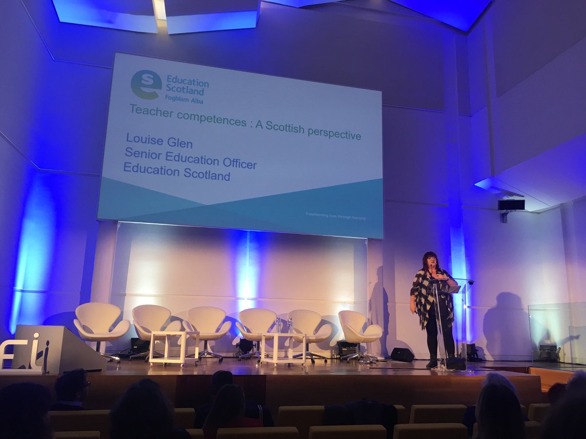 Faraquel's tweet image. Portugal, Austria, Lituania... Esto parece &quot;EurovisionMaestros&quot; en el mejor de los sentidos 😊😊 escuchamos ahora a Louise Glen de Escocia 👏🏻👏🏻 #erasmus+ #commonframework #competenciasprofesionaisdocentes #teachingcompetences #docentesseculoXXI @CAFIgalicia