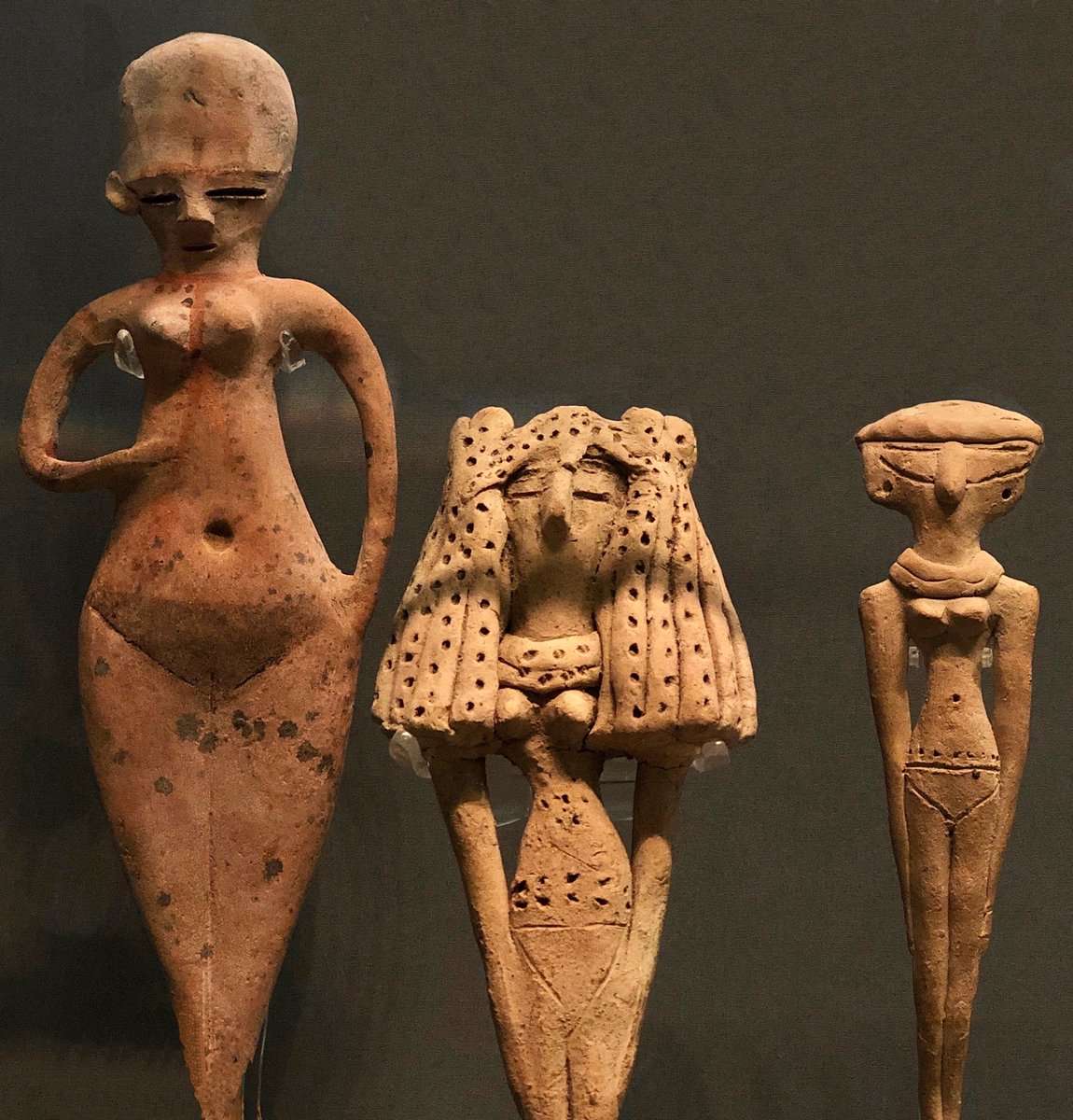 “Please welcome to the stage... The Fertility Figures!”

1550-1070 BC, Egypt #FirstGirlBand #FitzwilliamMuseum