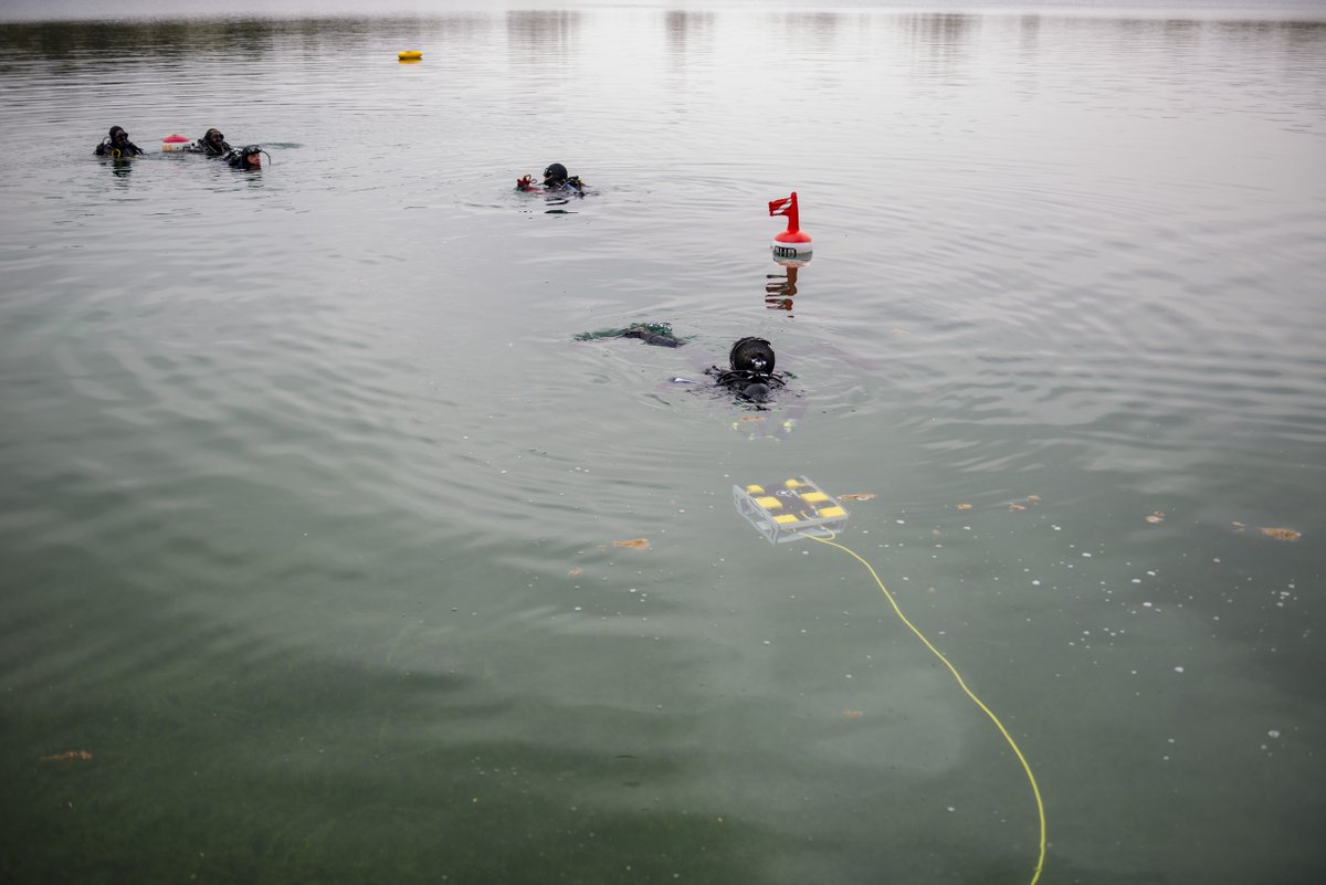 nidorobotics's tweet photo. El pasado 21 de abril se realizaron #maniobras de #búsqueda y #rescate en el medio #acuático, en #LagunasdeRuidera, donde NIDO ROBOTICS participó con ayuda de sus #robots subacuáticos. #SibiuNano #SibiuPro #IntervenciónRescate #ROVS #Underwater https://t.co/6LwowMJX7N