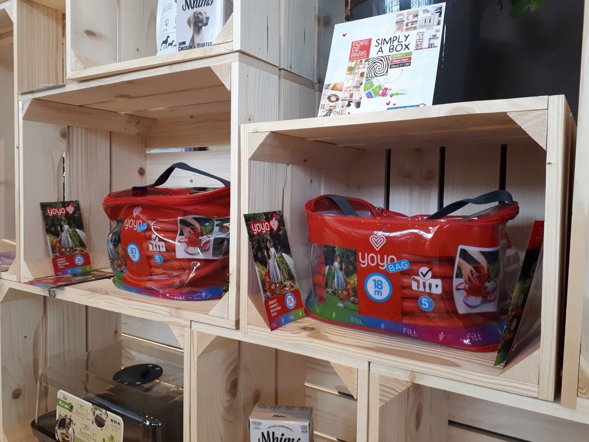 FITTGroup's tweet photo. Everything is ready for the prize-giving ceremony of the Women's garden executive club!
La cérémonie de la remise du Label du prosuit "Elu pour les femmes, par les fammes" va bientôt commencer!  #foiredeparis #jardin #fitt https://t.co/qeNV16xhws