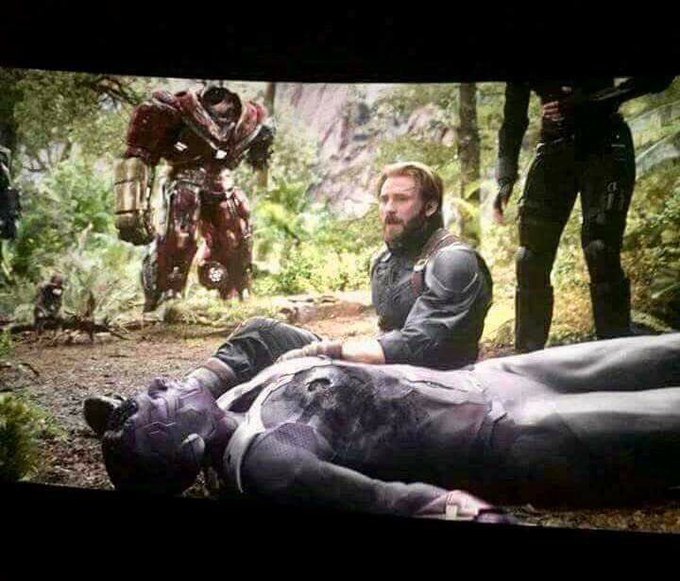 Si van al cine a ver #AvengersInfinityWars no vayan a decir que se muere Spiderman y que los &uacute;nicos que<a href="/tag/avengersinfinitywars"class="tags">#AvengersInfinityWars</a>