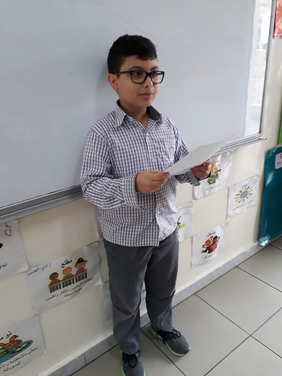 Fatimaarabi5's tweet image. There is no elevator for sucess.You have to take the stairs # grade 4 learners presenting confidently #globalwarming #pollution #importanceoftrees @DawhaHighSchool