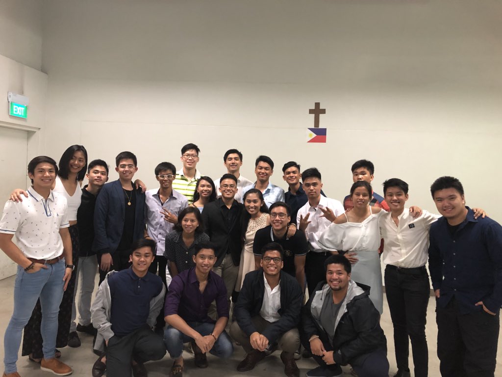 ustipeasc's tweet photo. FUSION:
Converging Minds.
Unifying Individuals.
Day 3: FUSION NIGHT
Here are some of our students enjoying tonight’s food, drinks, and performances!
#IPEAWeek2018
#InvolveYourself https://t.co/zd4kYR2XZQ