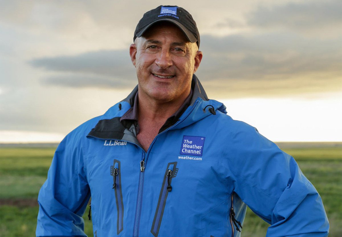 We are excited to welcome <a href="/JimCantore/">Jim Cantore</a> '86 home as the 2018 Commencement speaker. We can't wait to see you, Jim! <a href="/lyndonweather/">VTSU Lyndon Atmospheric Sciences</a> <a href="/LSCAlumni/">Lyndon State Alumni</a> lyndonstate.edu/administration…