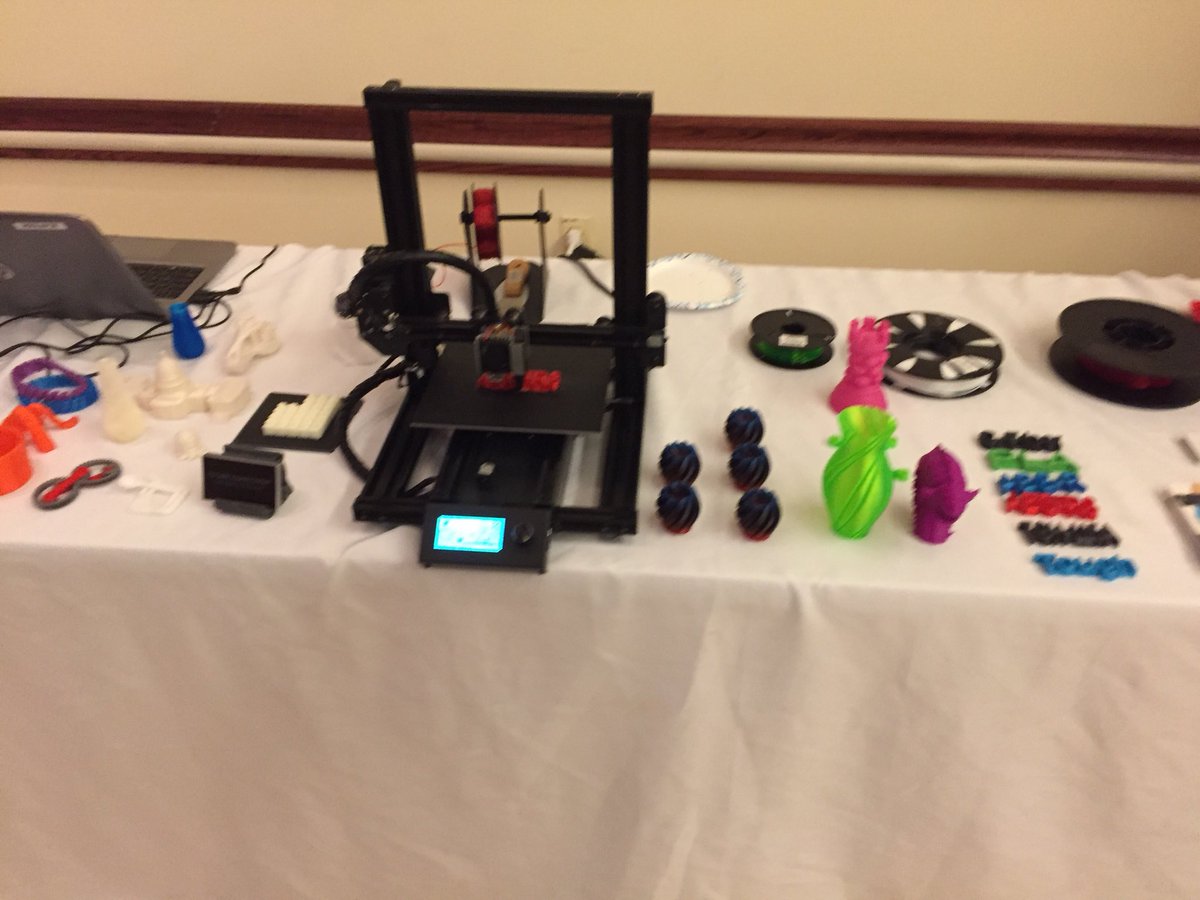 MrMillerSAS's tweet photo. Yes please! #AOBtechday @StAugustineElem @ArchbaltSchools https://t.co/qzW9ScTBA6