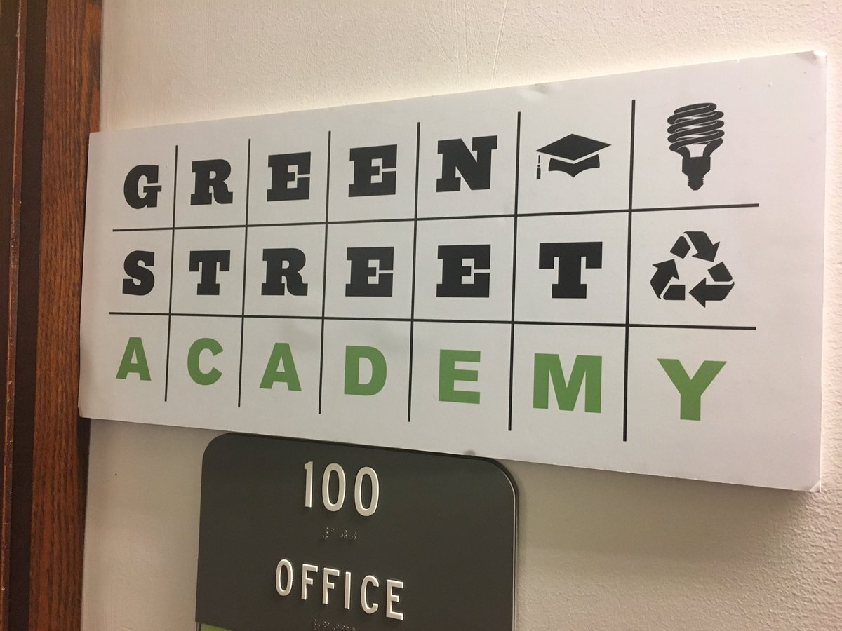 BeckerAngelaM's tweet photo. Great visit at #GSA with some awesome students. They show passion for agriculture as well as conversation. #PSUAgEd18 https://t.co/OVILWbJRC6
