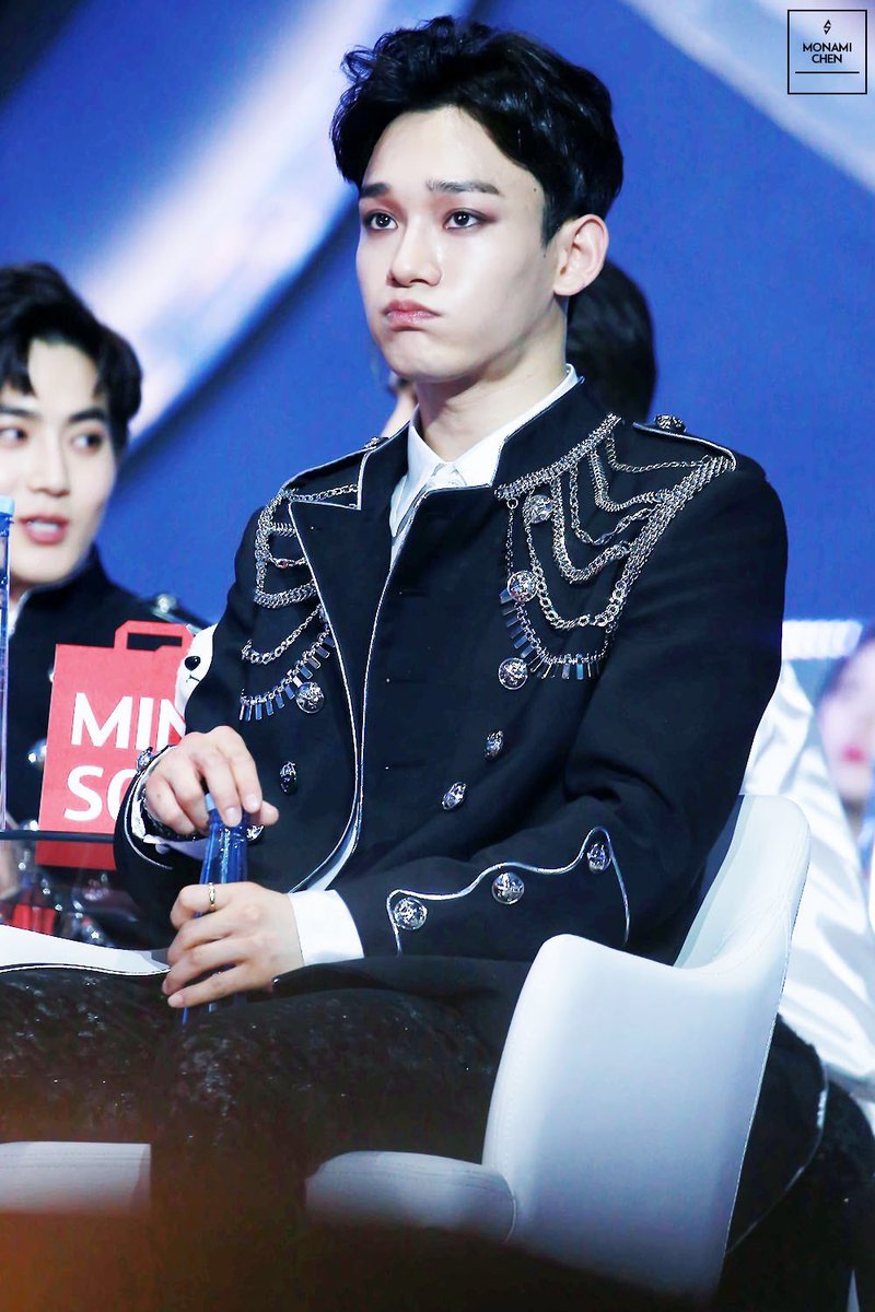 Pikuchen's tweet photo. The way Jongdae always puffs his adorable cheeks and fill them with water when he drinks is the cutest 😙🥤💞

#PremiosMTVMiaw #MTVBRKPOPEXO @weareoneEXO https://t.co/JsSyDYqlk7