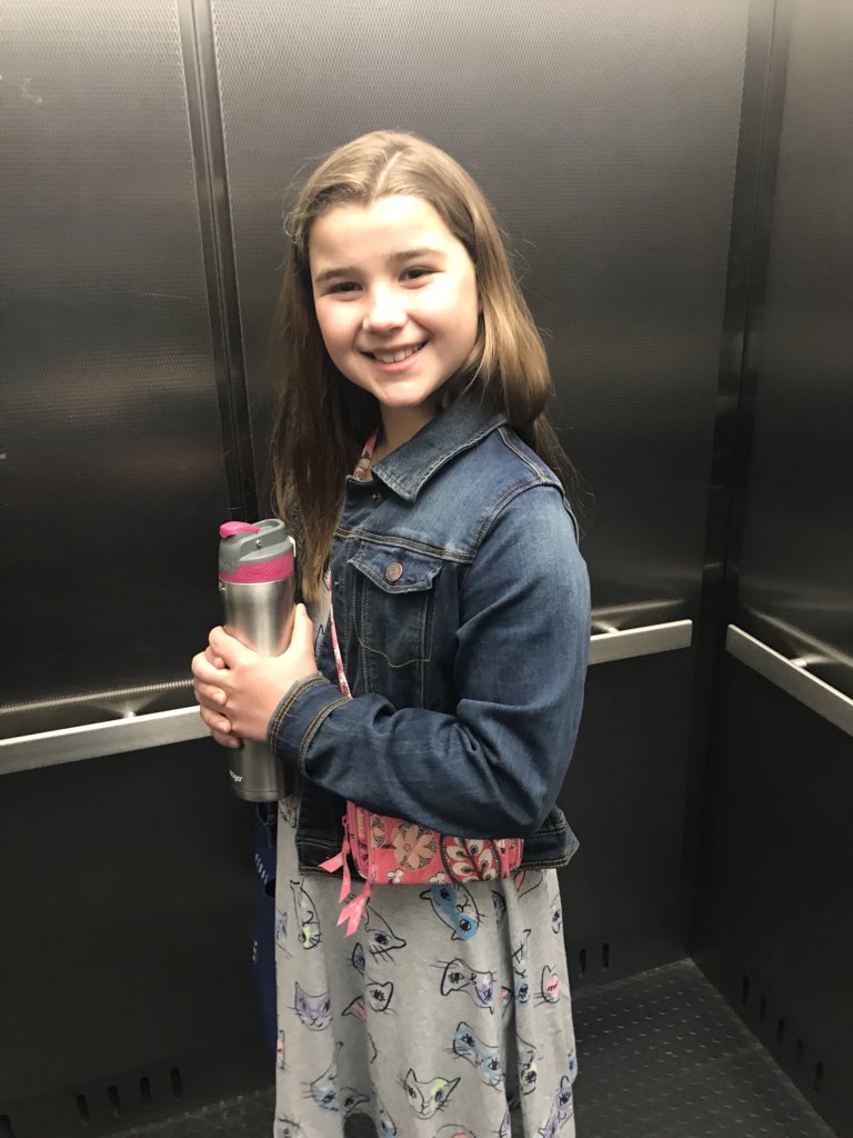 mellabelle75's tweet photo. Lilly is ready to work at the @NewJerseyDOE with her Momma. #BringYourChildToWorkDay https://t.co/g1vhtqskSx