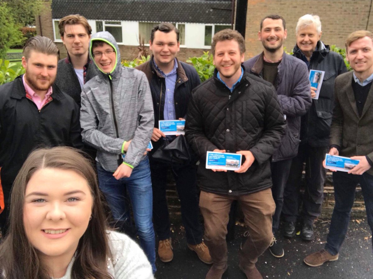 UniShefCA's tweet photo. USCA campaigning hard in Dore and Totley today, undeterred by the rain and spreading the positive Conservative message. Thanks to @Lee4NED for coming to give us a hand! #ConservativesDeliver #WetTories https://t.co/UH6xkAz3wR