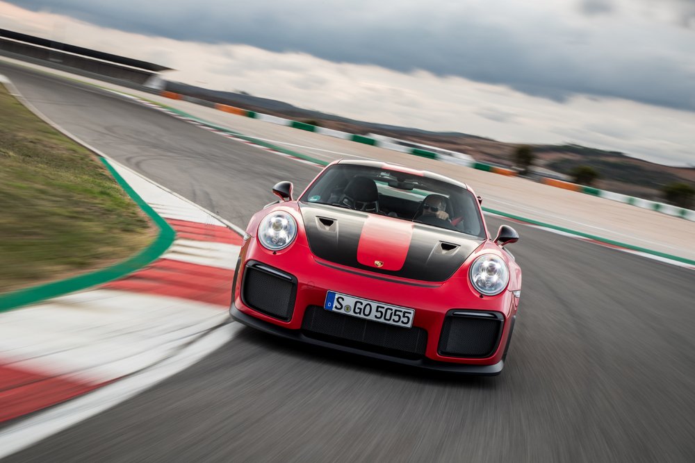 AIAPortimao's tweet image. Who says perfection isn't real? 😍😍

Presenting the most powerfull porsche 911 ever built, 
Porsche 911 GT2 RS!

#AIA #Porsche911GT2RS #testthelimits
