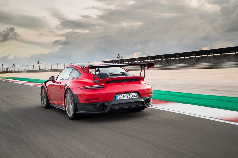 AIAPortimao's tweet image. Who says perfection isn't real? 😍😍

Presenting the most powerfull porsche 911 ever built, 
Porsche 911 GT2 RS!

#AIA #Porsche911GT2RS #testthelimits
