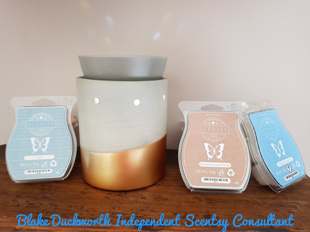 Duckys_Scents's tweet photo. Scentsy is a wickless way of releasing fragrance into your home.
Want to see more amazing products?
Visit https://t.co/QVaWpy61zU for more information:
https://t.co/5a2KIg7hj7

These products are safer than candles ;-)
#fragrance #Candles #homedecor #wax #Summer18 #amazingsmells https://t.co/jvoyG3QWGV