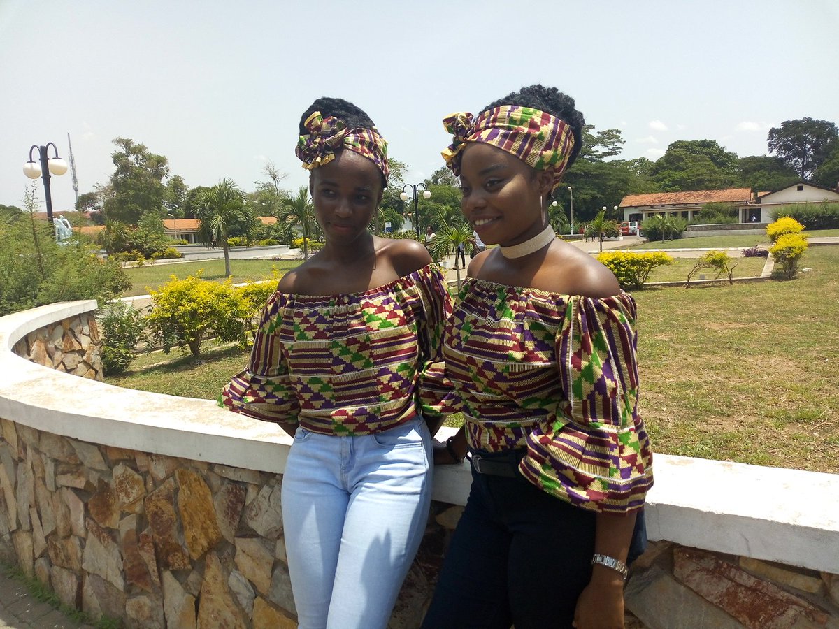 miss_odurah's tweet photo. Forget the Gucci...Get you an African print dress๐ฅ#ugbsofficial
#UGBSEntRepFair18
#dalabagh
#managementday39
@Gacheampong @Rafurl https://t.co/BtM3gV5qRj https://t.co/9HRROPzj1V
