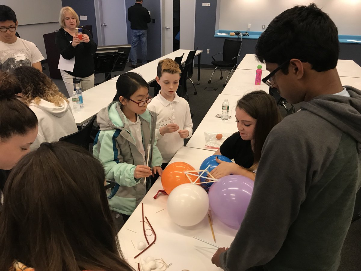 ms_adamo's tweet photo. Students completed egg drop engineering challenge. Four groups were successful from the mezzanine!   Thanks Simpson Gumpertz &amp; Heger! @Innovation395 https://t.co/jrsLMO2YHE