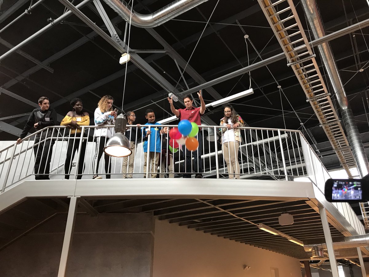 ms_adamo's tweet photo. Students completed egg drop engineering challenge. Four groups were successful from the mezzanine!   Thanks Simpson Gumpertz &amp; Heger! @Innovation395 https://t.co/jrsLMO2YHE