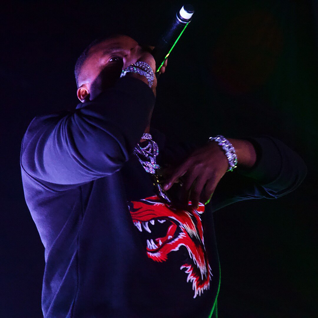 rambo__5's tweet photo. #txsuspringfest2k18 @yogottikom Concert here some pics https://t.co/eQDuixKAsp