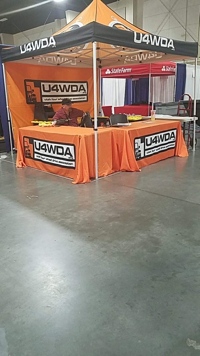 jeephooker's tweet photo. Helping out at the Salt lake off road expo today and tomorrow!   Come check it out!  Stop by the #U4WDA Booth and say hi!  
#Handicapoffroad
#hookedjeeper
@TCEZRide @Slorex @YukonGearAxle @TeraFlex @maxxistires @ARB_USA @jpmagazine @G2Axle @genrightoffroad https://t.co/wJFCS9L88z