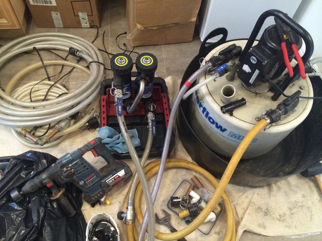FlowTecSolution's tweet photo. @ADEY_Pro Happy #flushfriday! Today's flush with VibraClean &amp; MagnaCleanse #MagnaClean #TeamADEY #ShowUsYourSludge https://t.co/YnzJGZyAOI